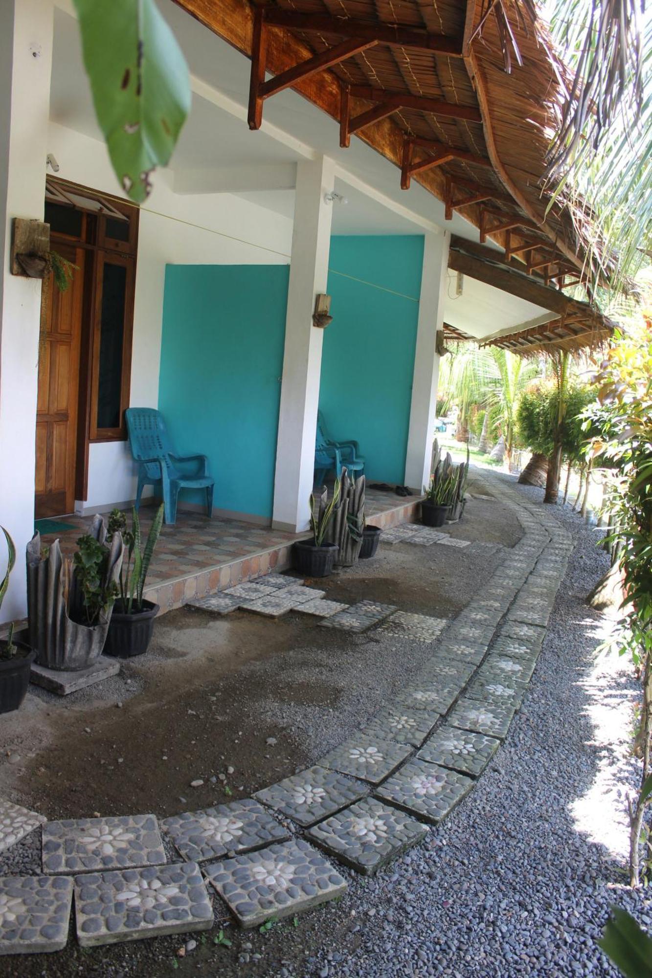 Eco Trekking Lodge, Bar & Jungle Tour'S Bukit Lawang Exteriör bild