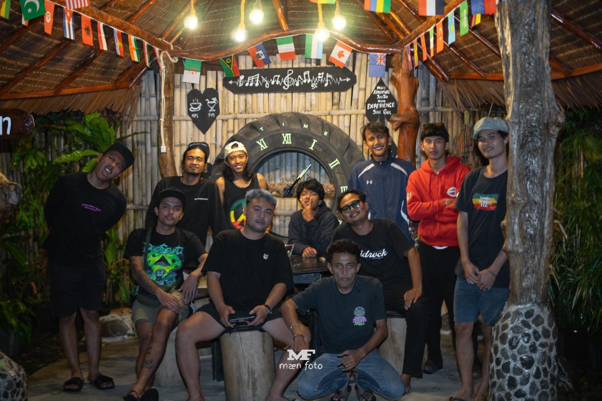 Eco Trekking Lodge, Bar & Jungle Tour'S Bukit Lawang Exteriör bild